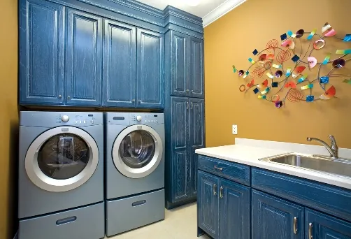 Modern Laundry Room